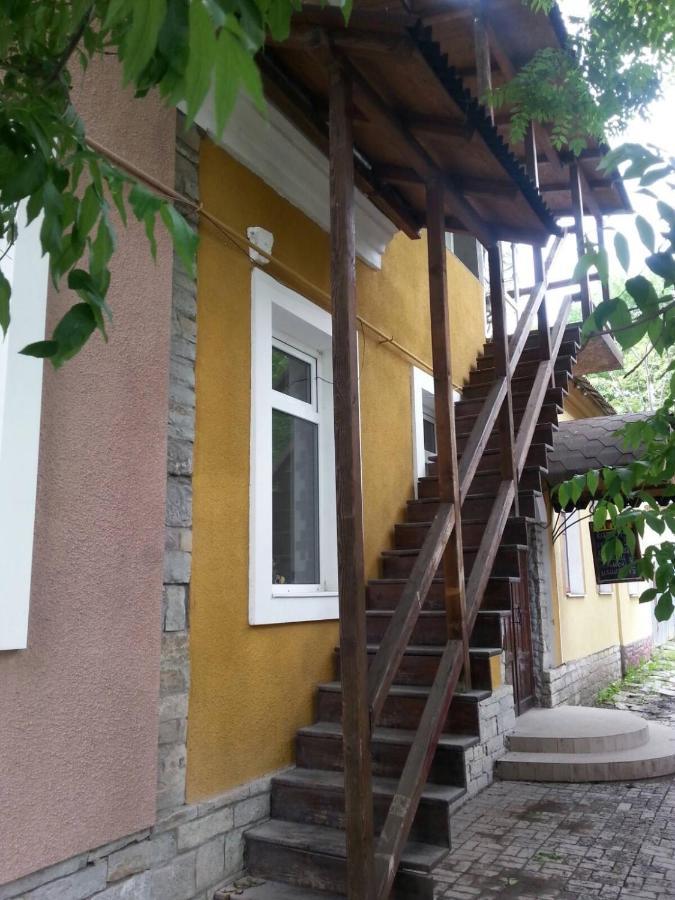 Міні-Готель Бахус Kamianets-Podilskyi Εξωτερικό φωτογραφία